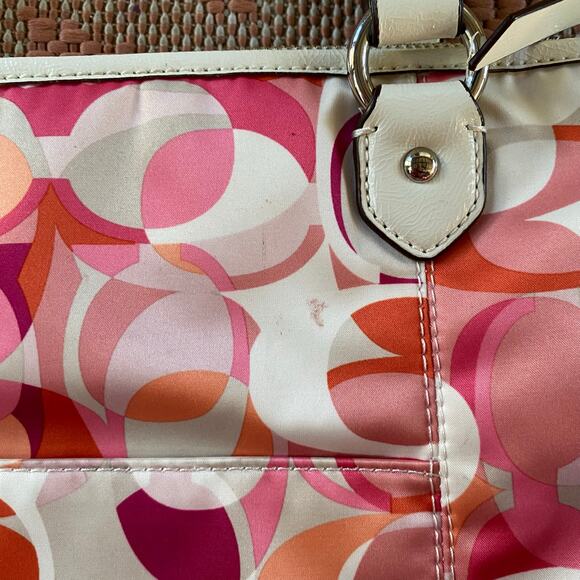 Coach Y2K Daisy Kaleidoscope Print Emma Tote Bag Pink White Large Shoulder Bag - Picture 15 of 16